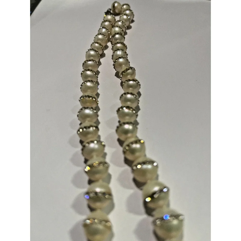 White Simulated‎ Pearl w/ Rhinestones Necklace middle 10 mm 18 inches Jewelry